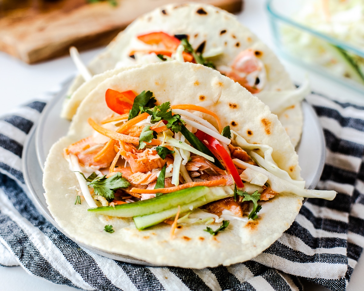 how to make salmon tacos