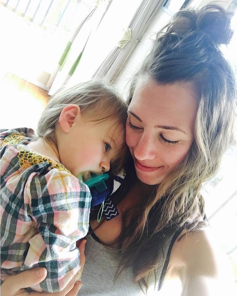 kid snugg;es > kitchen work