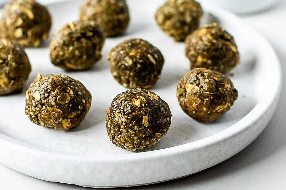 Protein-packed matcha balls with rolled oats and hemp hearts for an easy grab-and-go snack.