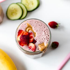 strawberry banana peanut butter smoothie