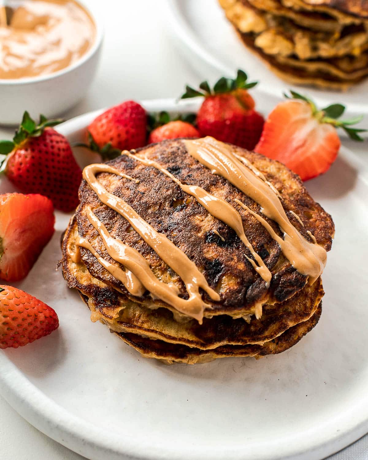 https://www.fitmamarealfood.com/wp-content/uploads/2022/05/Banana-Egg-Oat-Pancakes-6.jpg