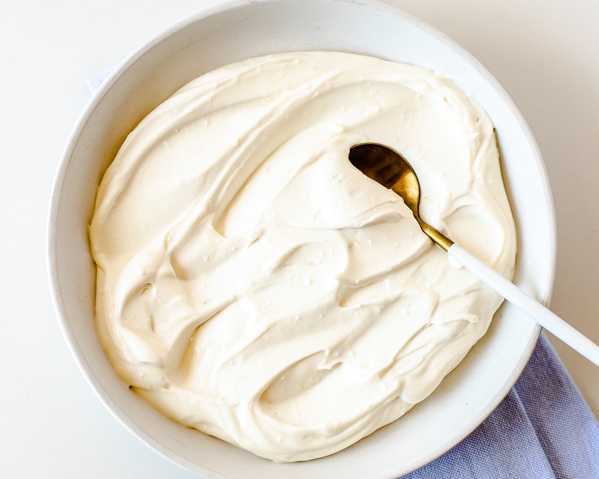 homemade healthy frosting for cupcakes and cake