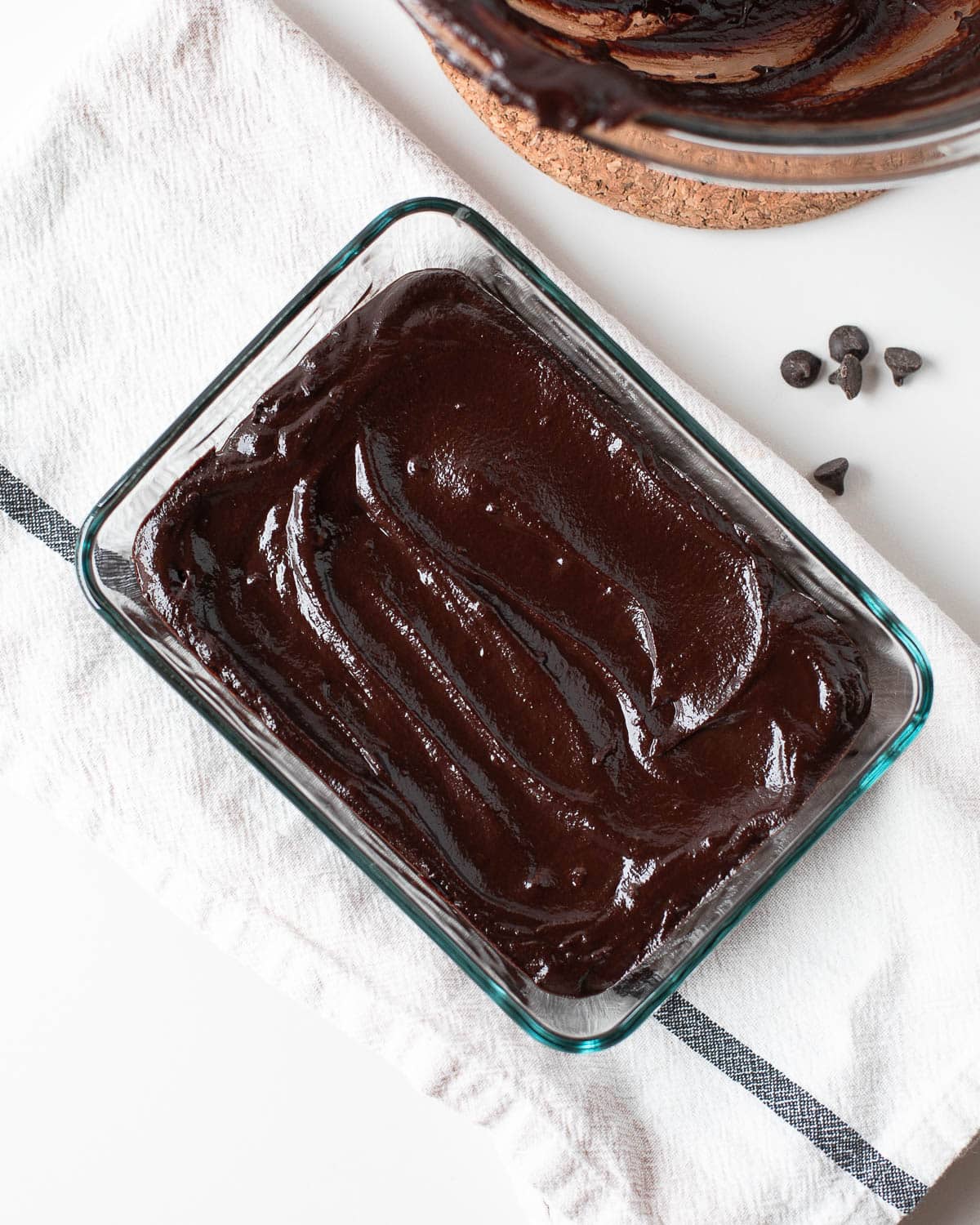 how to make dairy free chocolate frosting with 3 ingredients