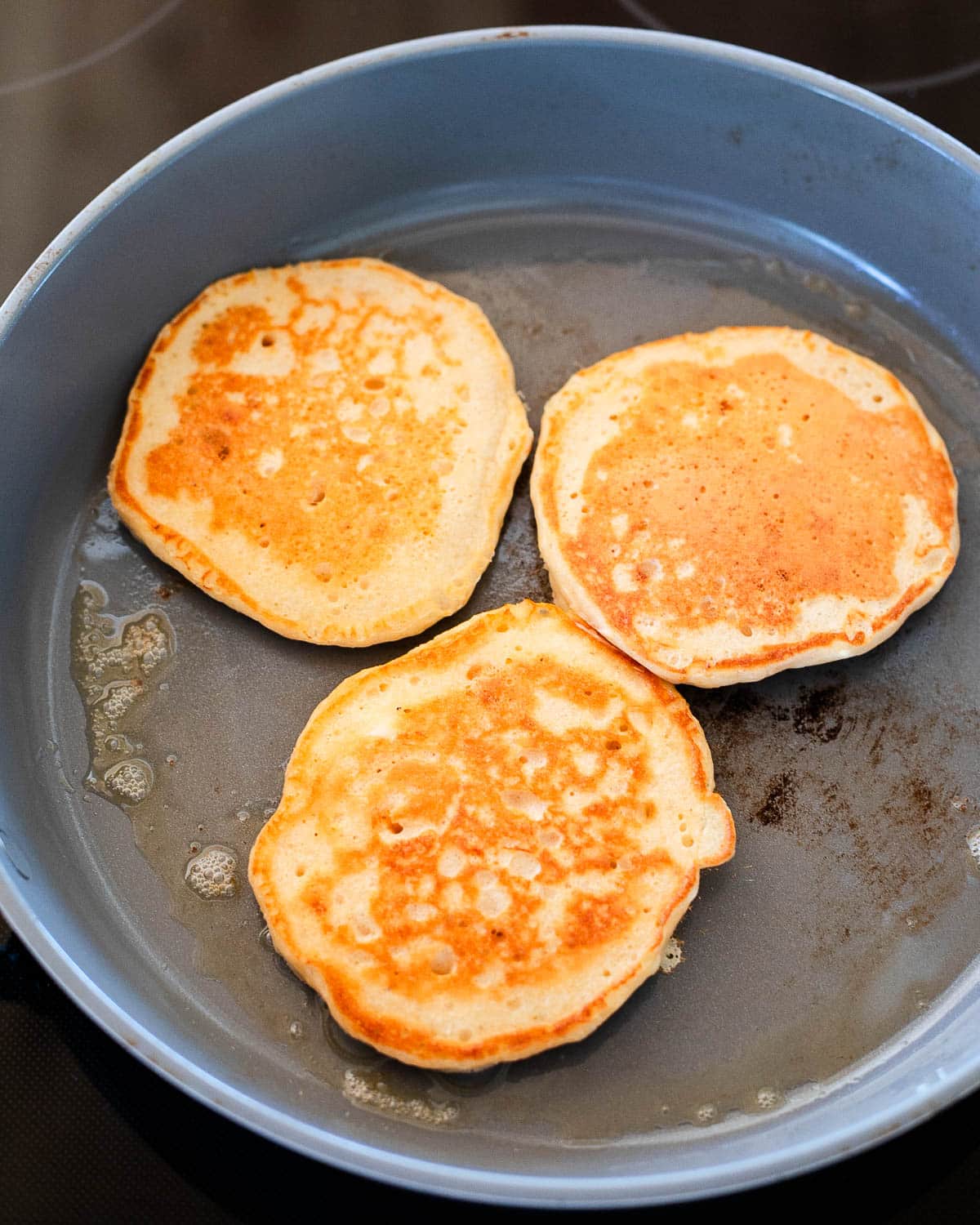 How to make fluffy whole wheat pancakes