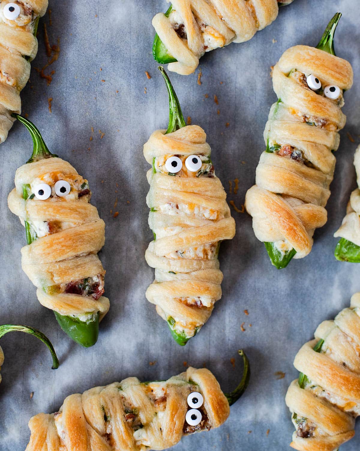 How to make jalapeño popper mummies