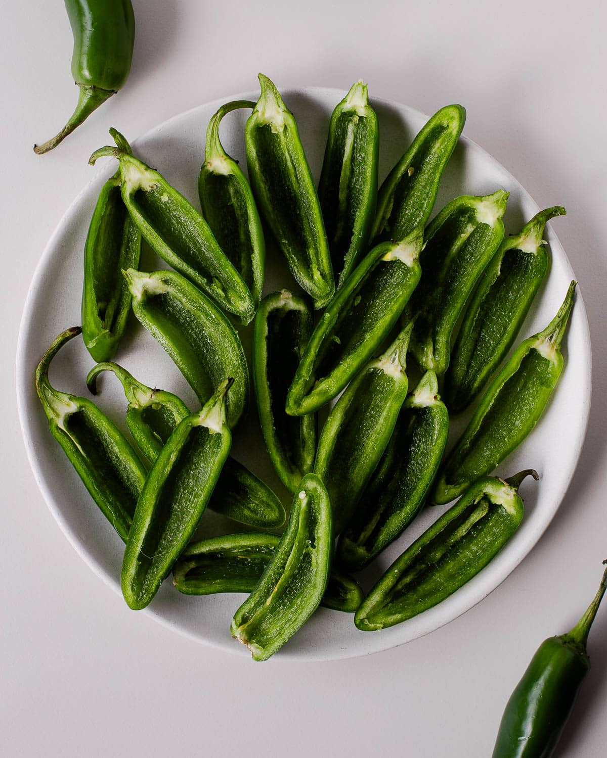 How to make jalapeño popper mummies