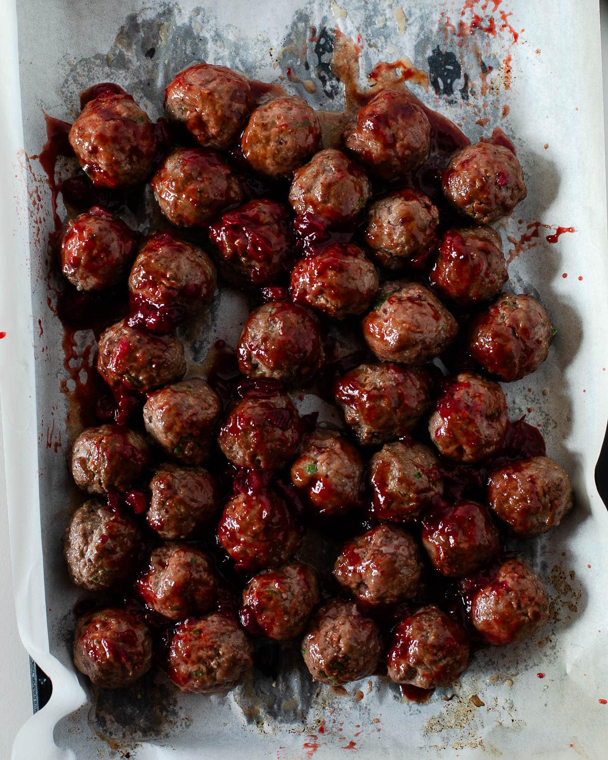 How to make tasty party cranberry jalapeno beef meatballs