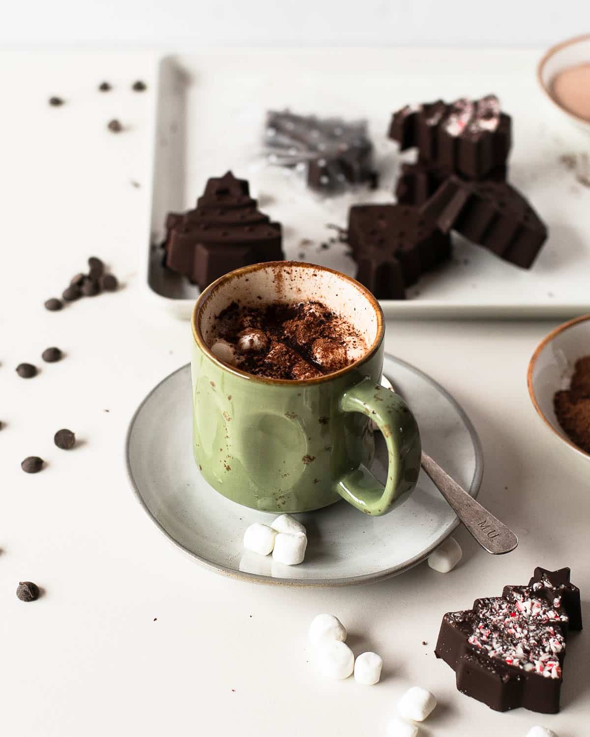 easy homemade holiday hot cocoa bombs