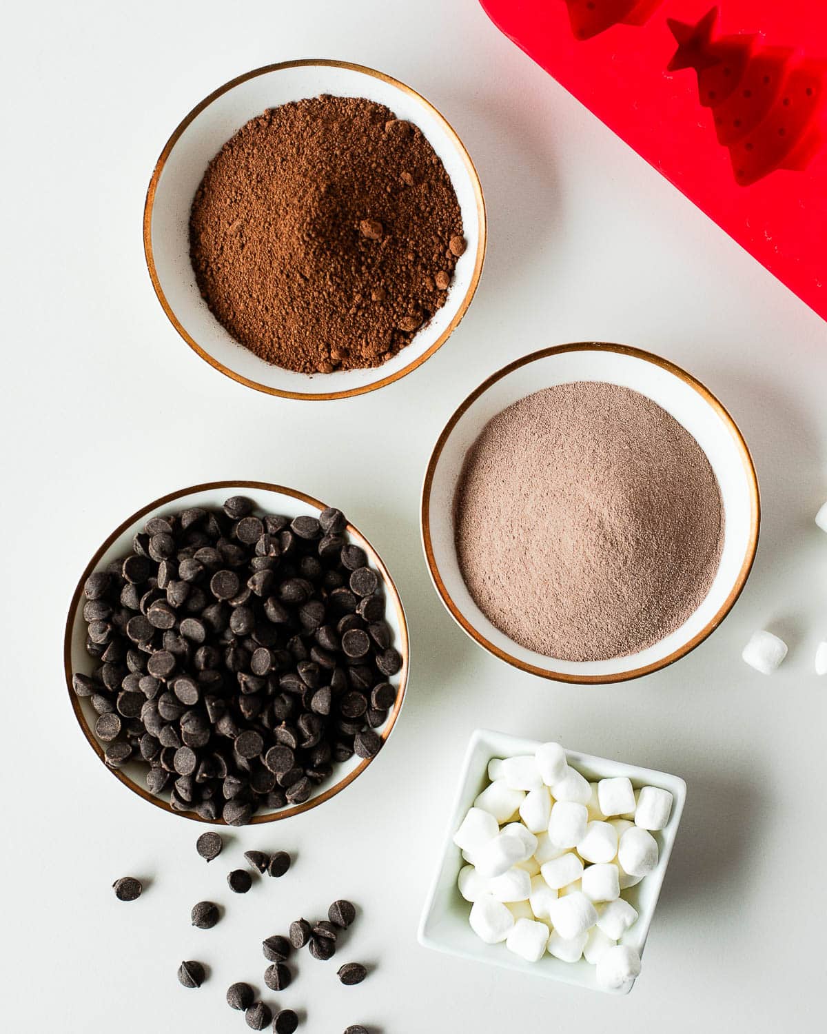 christmas tree cocoa bombs ingredients