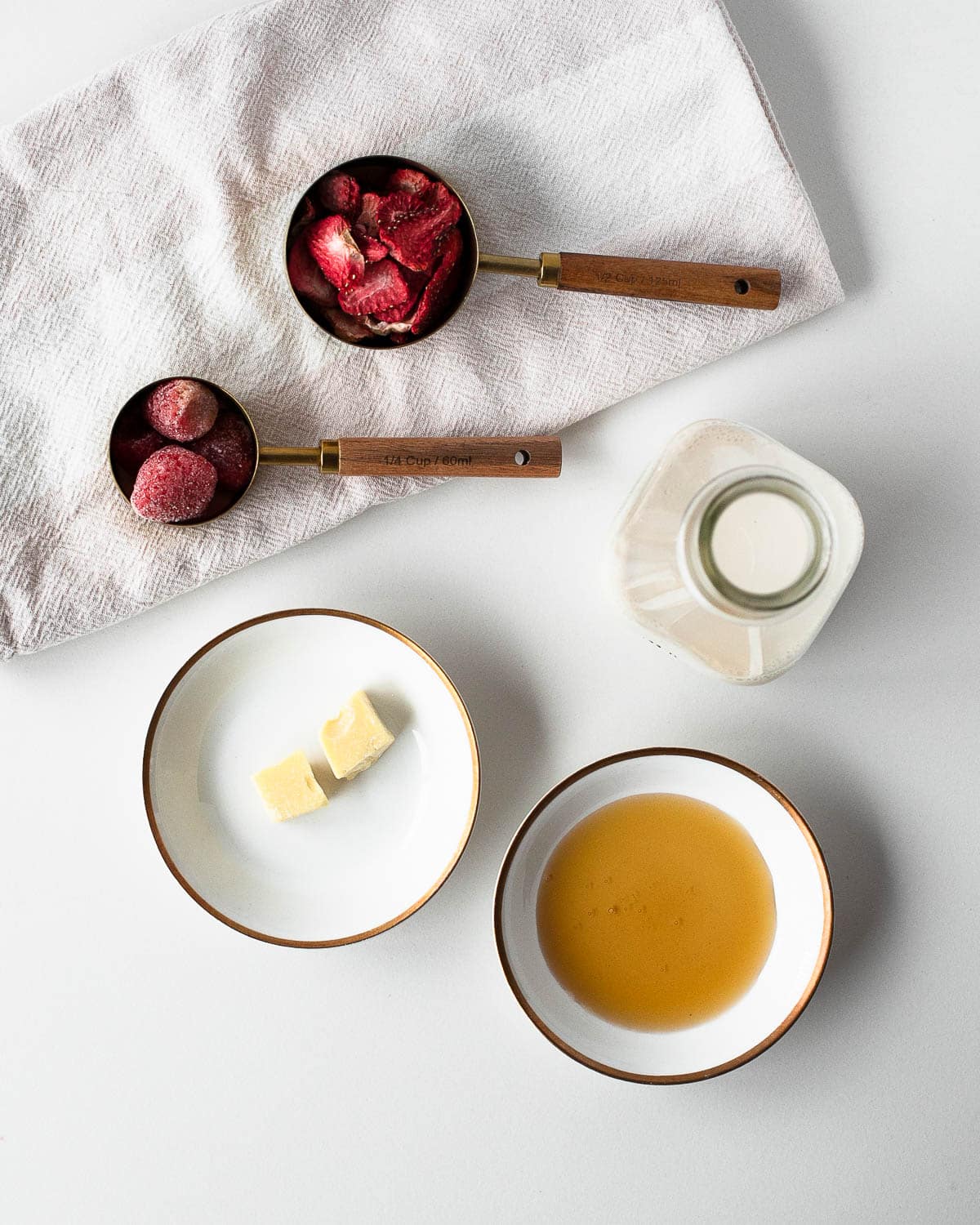 Simple ingredients you need for pink hot chocolate