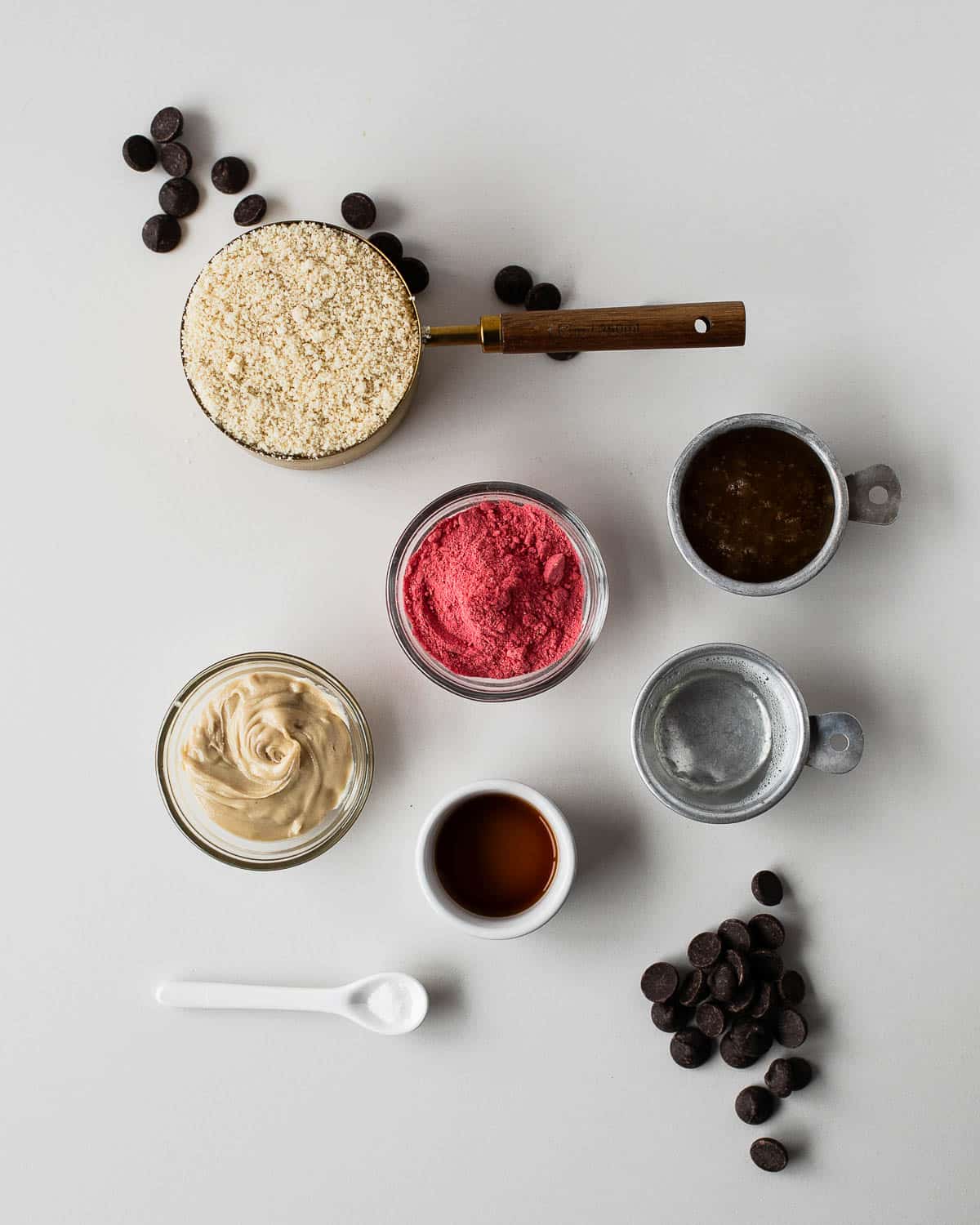 Simple ingredients for strawberry protein balls