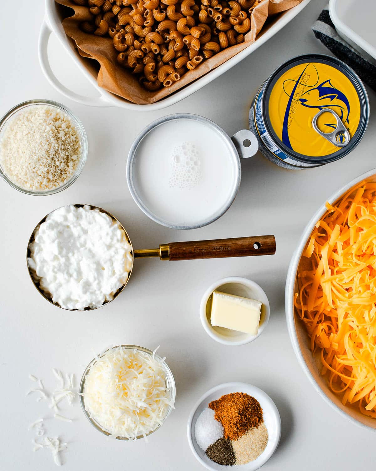 What you need for this easy tuna mac recipe