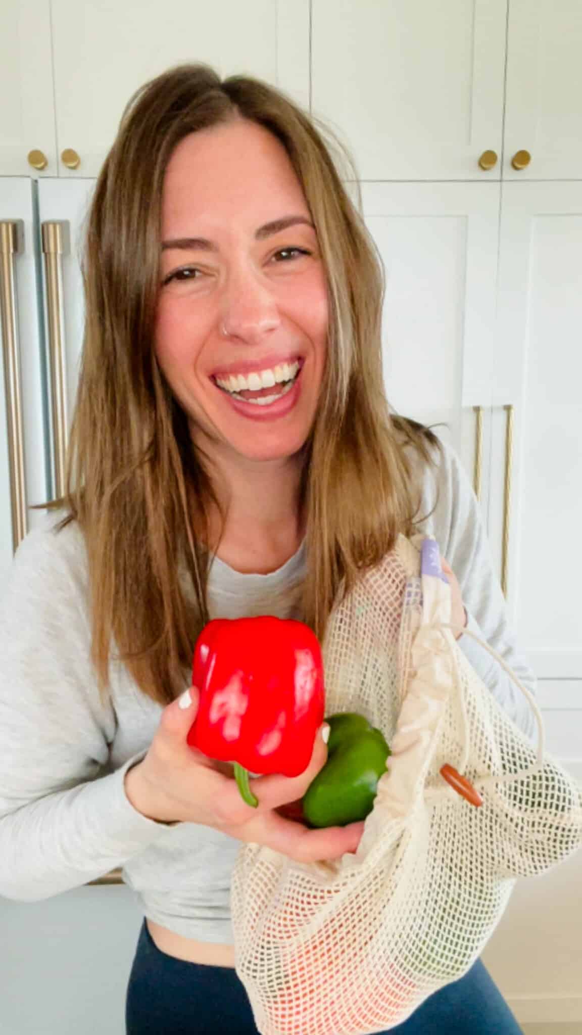 how I like to prep and store bell peppers for less food waste