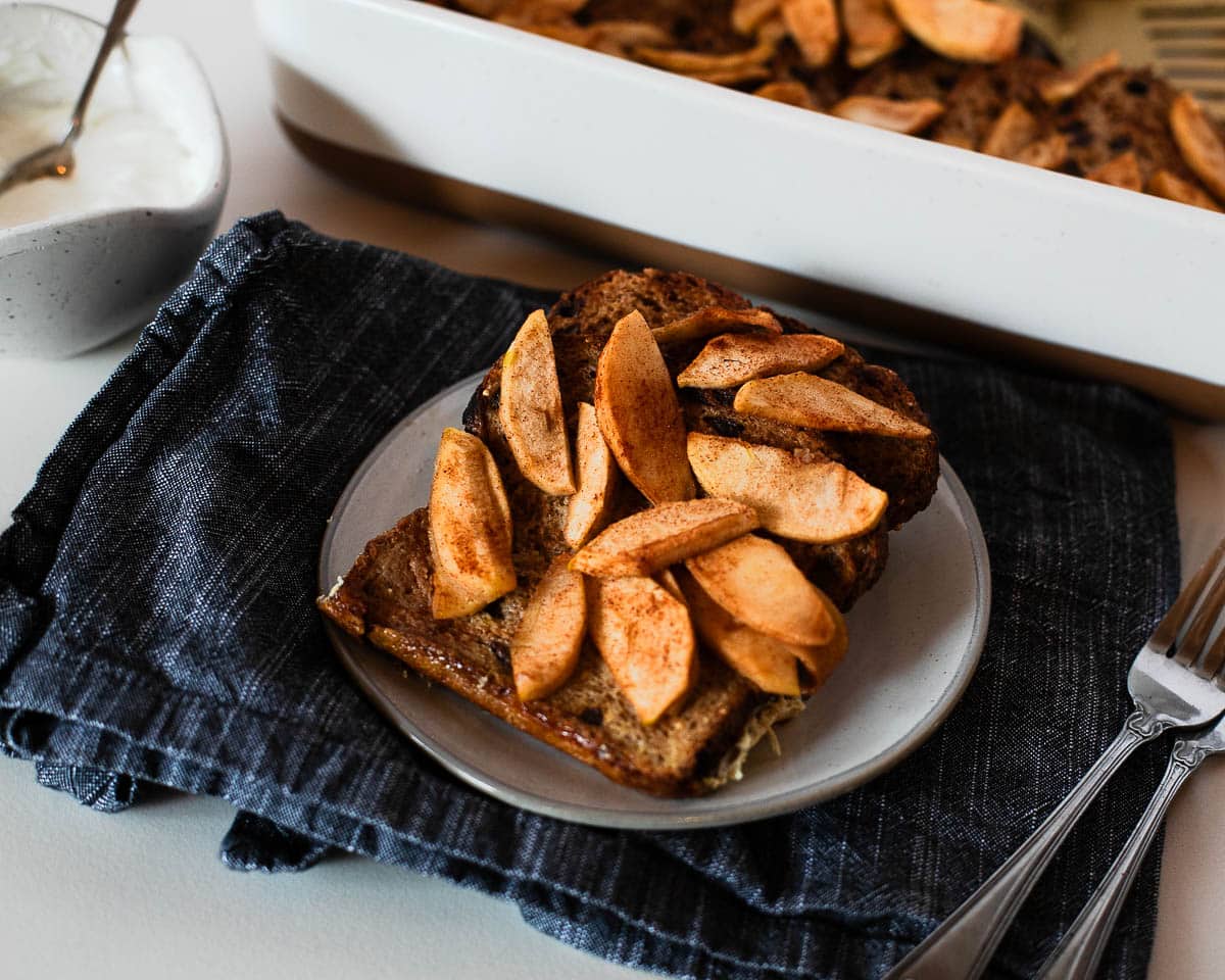 french toast apple cinnamon casserole
