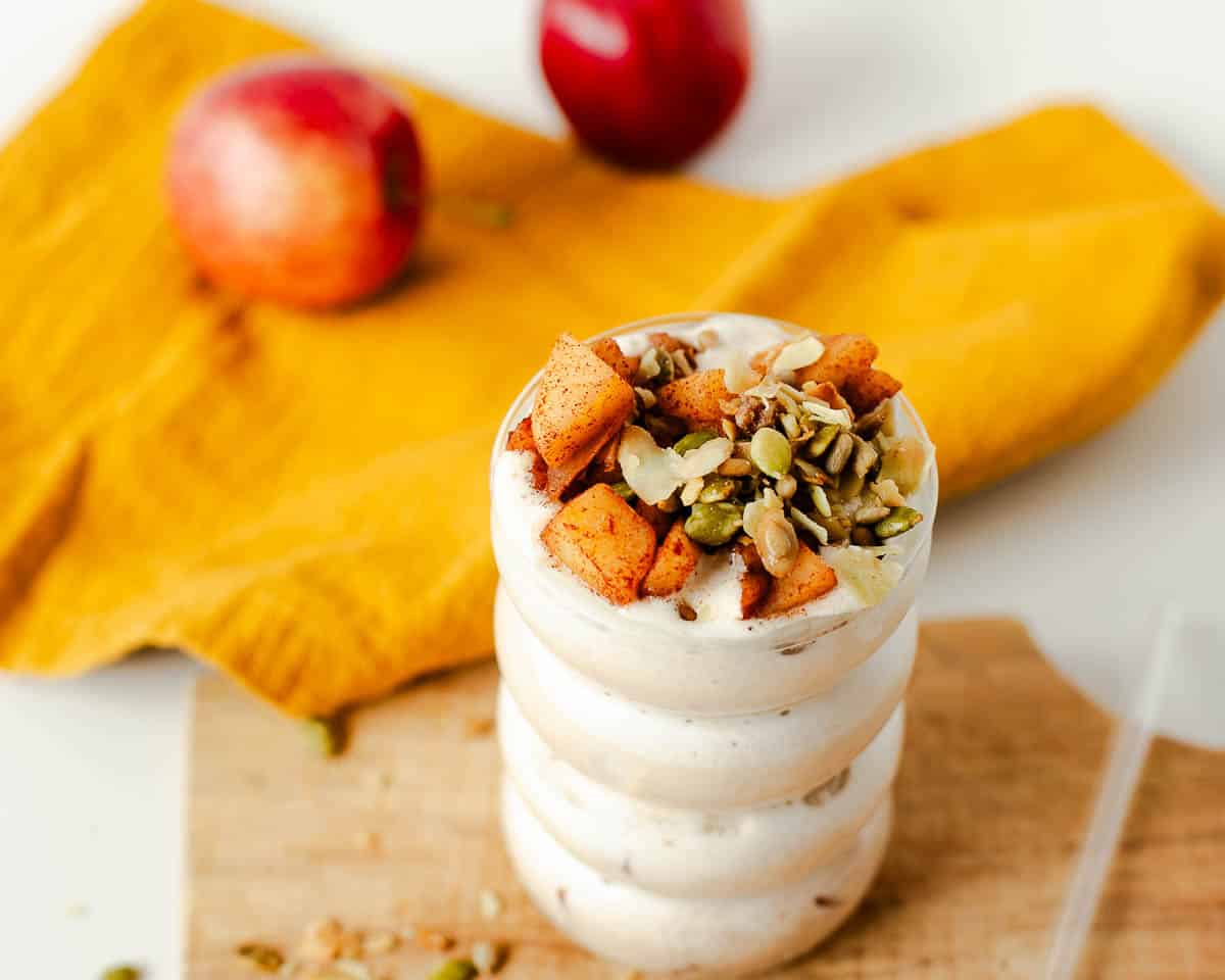 Healthy High Protein Apple Pie Shake with Veggies!